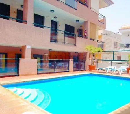 Tenerife Low Cost Solution & Family Treatment! Ferienhaus *